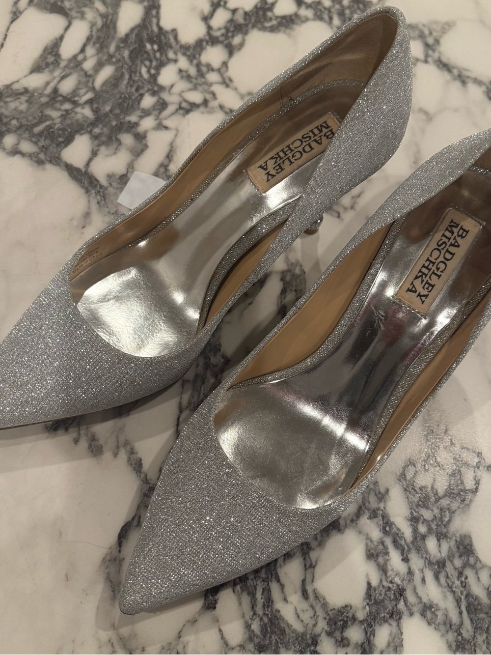 Badgley Mischka Silver Glitter Pointed Toe Pumps Dress Heels Size 7